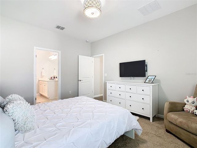372 MEADOW POINTE DRIVE, Haines City, FL 33844