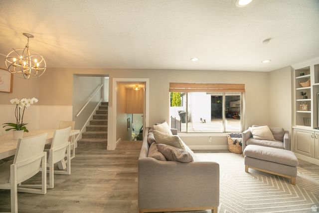 132 W WASHINGTON AVE, Murray, UT 84107