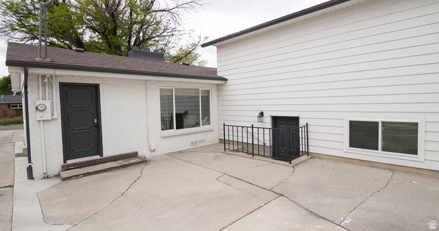 132 W WASHINGTON AVE, Murray, UT 84107