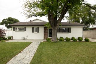 132 W WASHINGTON AVE, Murray, UT 84107