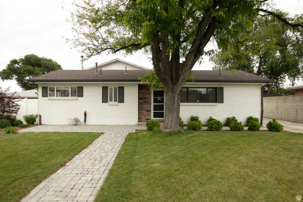 132 W WASHINGTON AVE, Murray, UT 84107