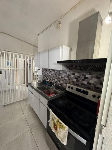 N618 CALLE JULIO ANDINO, San Juan, PR 00924