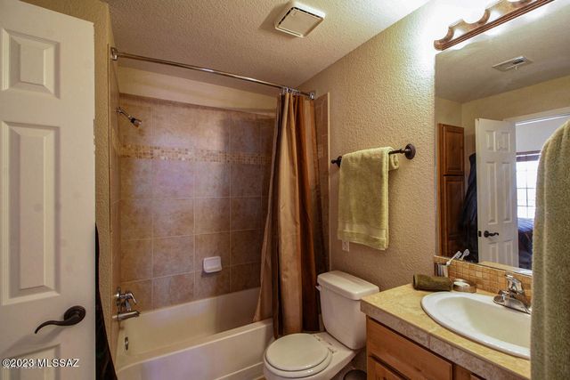 1500 E Pusch Wilderness Drive, Oro Valley, AZ 85737