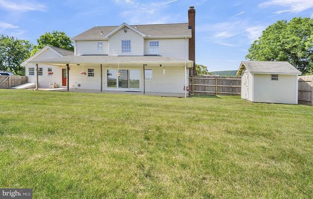 1813 HUNTER DR, Mechanicsburg, PA 17050
