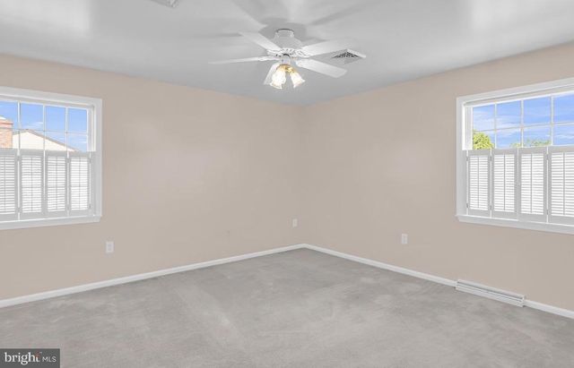 1813 HUNTER DR, Mechanicsburg, PA 17050