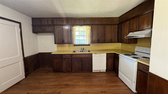 1618 Briarcliff Court, Norman, OK 73071