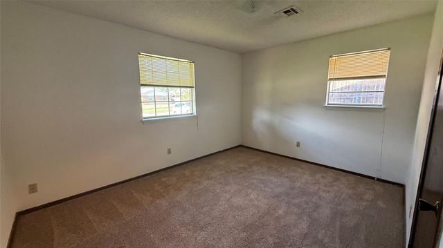 1618 Briarcliff Court, Norman, OK 73071