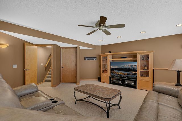 203 Carver Creek Place, Carver, MN 55315