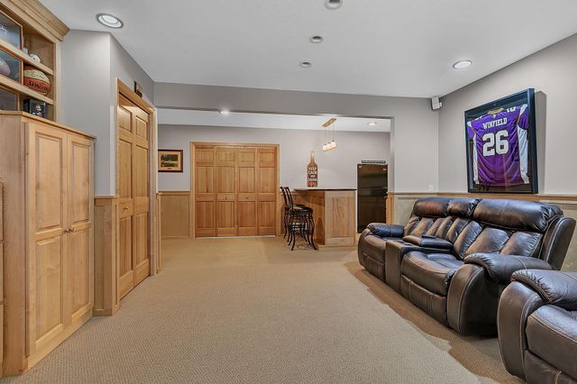 203 Carver Creek Place, Carver, MN 55315