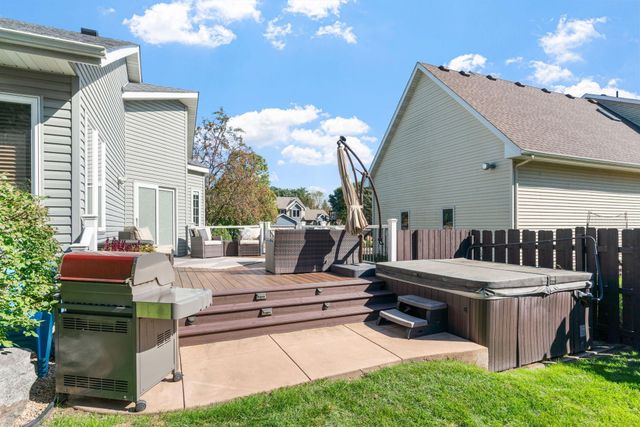 203 Carver Creek Place, Carver, MN 55315
