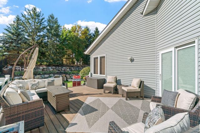 203 Carver Creek Place, Carver, MN 55315