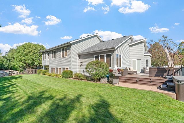 203 Carver Creek Place, Carver, MN 55315