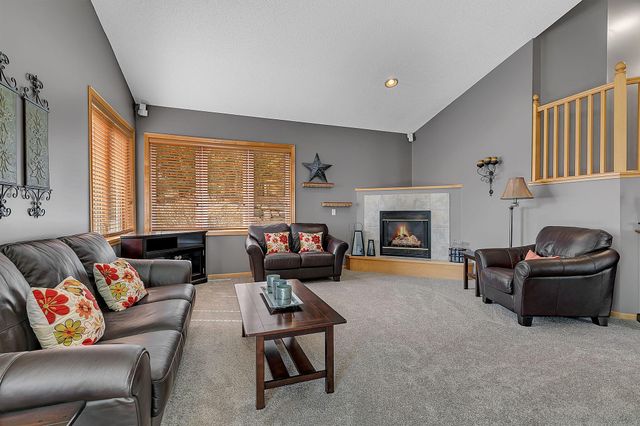 203 Carver Creek Place, Carver, MN 55315