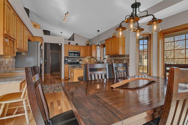 203 Carver Creek Place, Carver, MN 55315