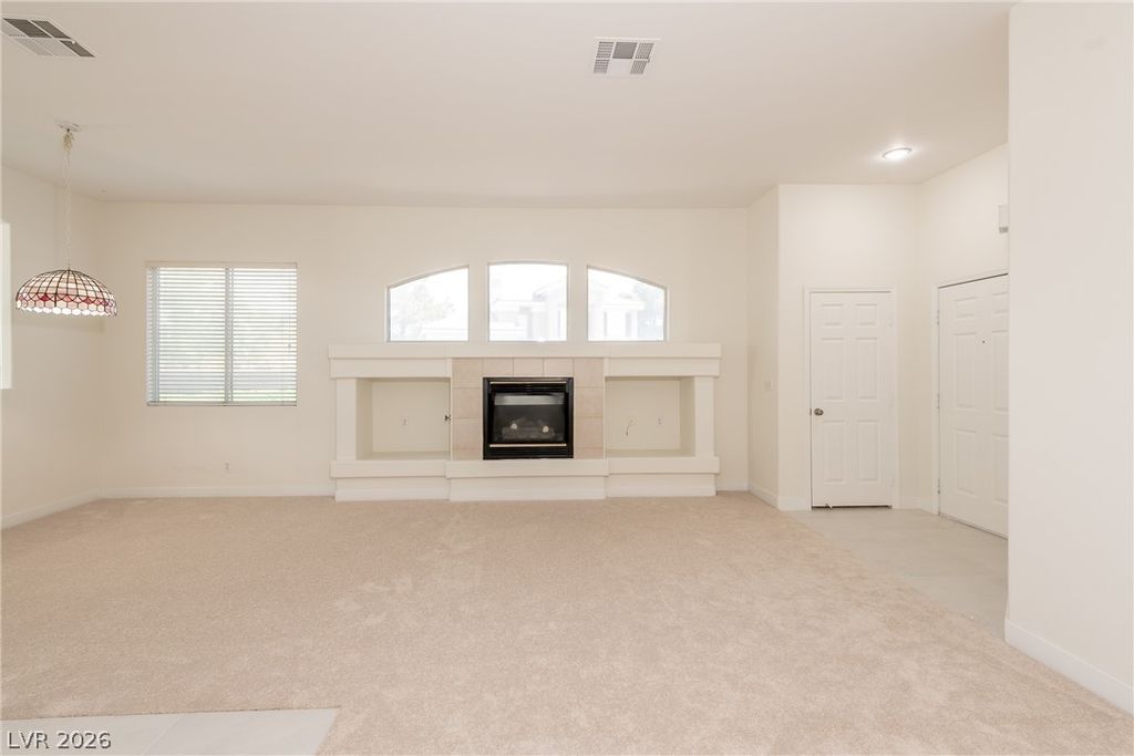 Image 10 of property listing at 1037 Novara Lane, Las Vegas, NV 89144