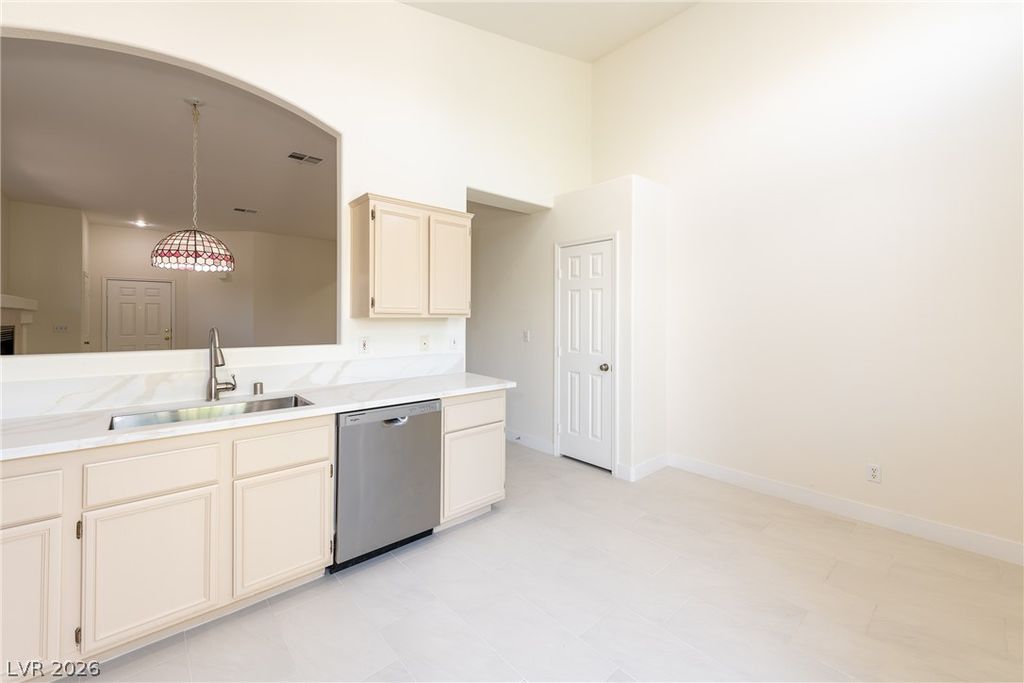 Image 16 of property listing at 1037 Novara Lane, Las Vegas, NV 89144