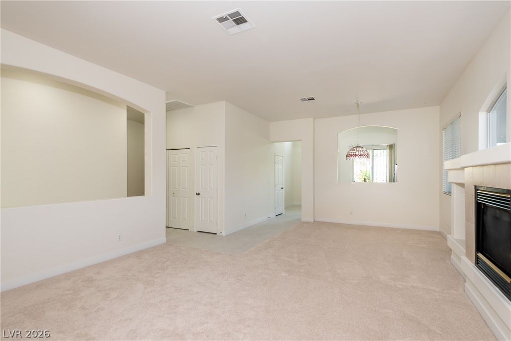 Image 9 of property listing at 1037 Novara Lane, Las Vegas, NV 89144