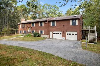 886 Weaver Hill Road, Coventry, RI 02816