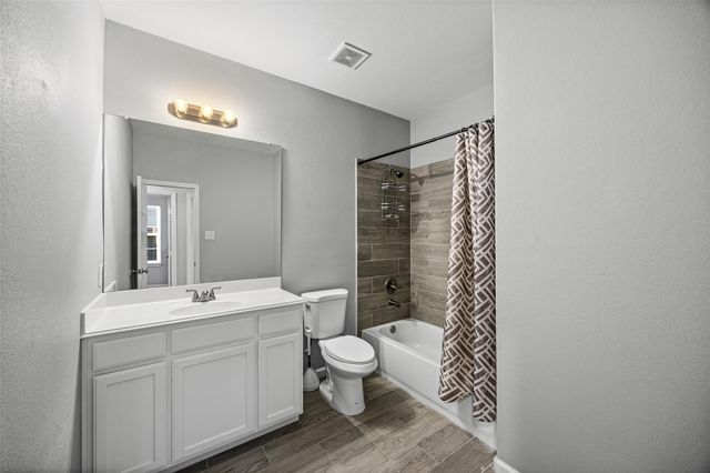 426 New Hampshire Street A, Houston, TX 77029