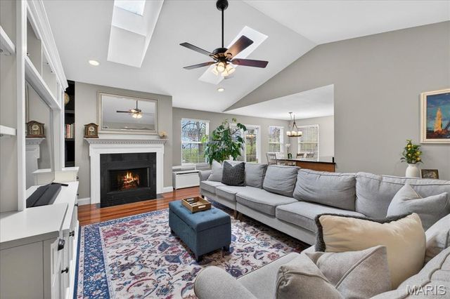 14949 Royalbrook Drive, Chesterfield, MO 63017