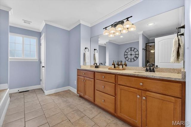 14949 Royalbrook Drive, Chesterfield, MO 63017