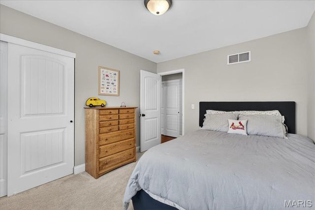 14949 Royalbrook Drive, Chesterfield, MO 63017