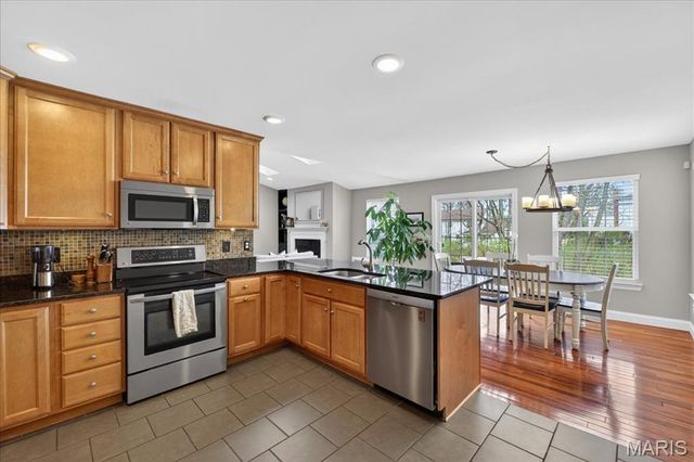 14949 Royalbrook Drive, Chesterfield, MO 63017