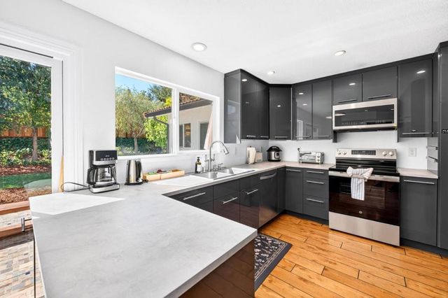 6543 Skyfarm Drive, San Jose, CA 95120