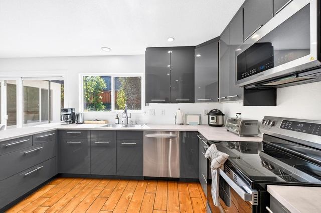 6543 Skyfarm Drive, San Jose, CA 95120