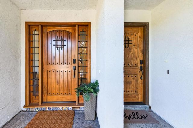 6543 Skyfarm Drive, San Jose, CA 95120
