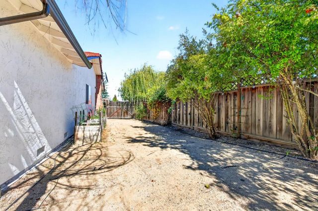 6543 Skyfarm Drive, San Jose, CA 95120