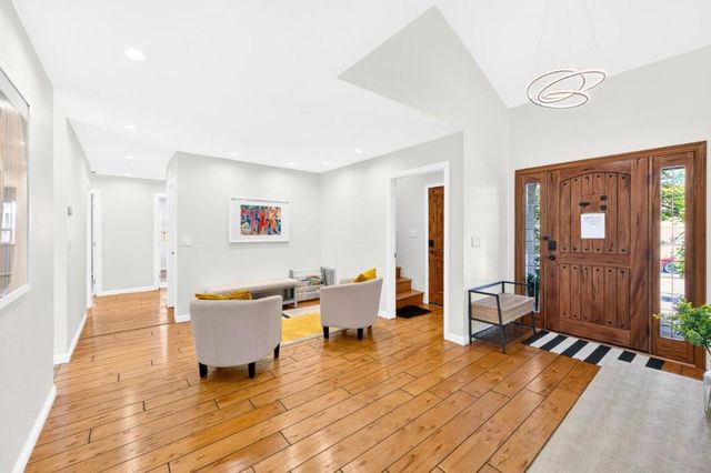 6543 Skyfarm Drive, San Jose, CA 95120