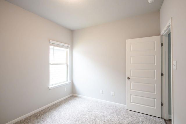 208 Kellys Heroes WAY, Jarrell, TX 76537