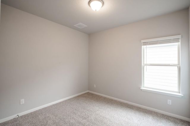 208 Kellys Heroes WAY, Jarrell, TX 76537