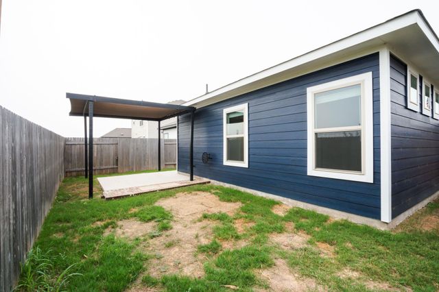 208 Kellys Heroes WAY, Jarrell, TX 76537