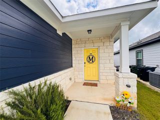 208 Kellys Heroes WAY, Jarrell, TX 76537