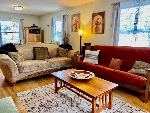 304 Stonybrook Drive, Williston, VT 05495