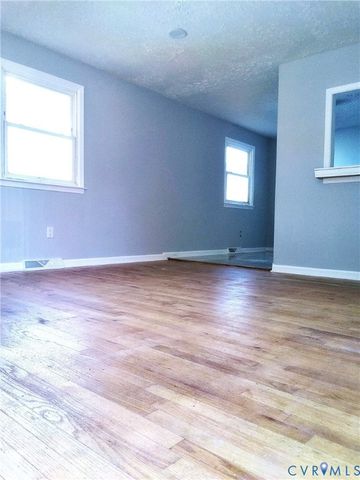 1307 New York Ave, Hopewell, VA 23860