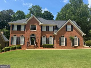 215 Sandridge Court, Alpharetta, GA 30022