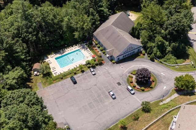 12 April Ct # B, Hudson, NH 03051