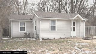1418 Maple Lane, Lawrence, KS 66044