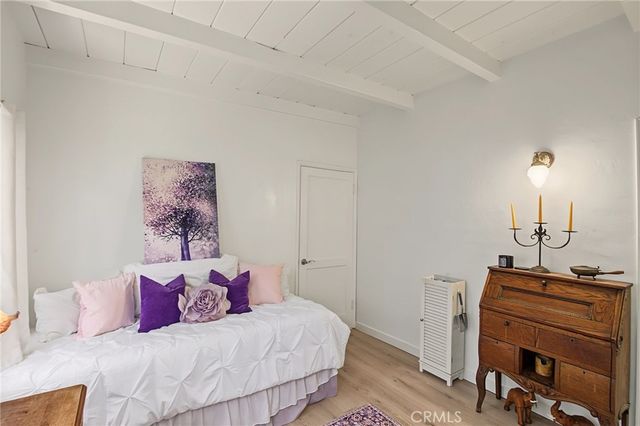 2905 W Chandler Boulevard, Burbank, CA 91505