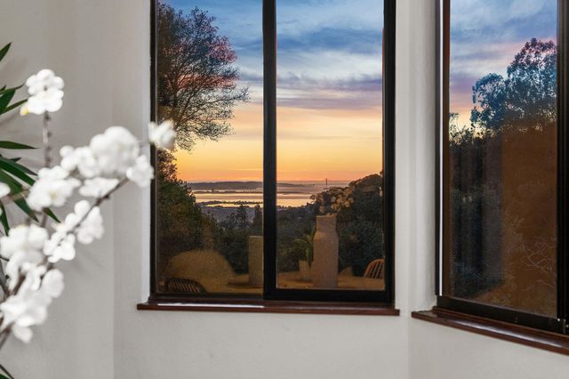 1375 Alvarado Rd, Berkeley, CA 94705