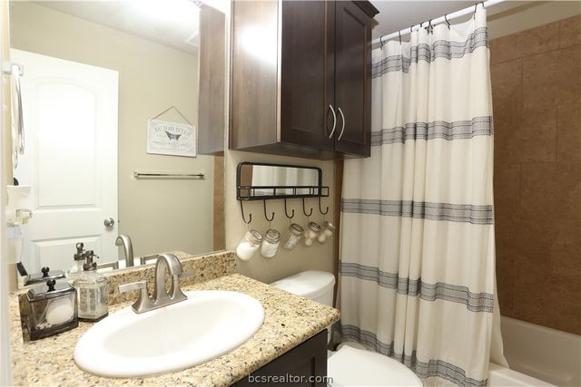 1069 Venice Drive, Bryan, TX 77808