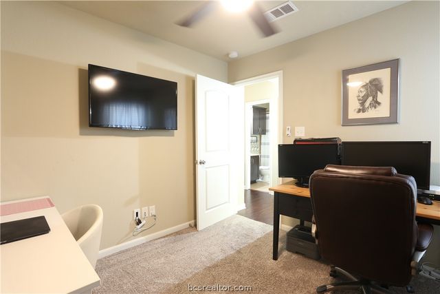 1069 Venice Drive, Bryan, TX 77808