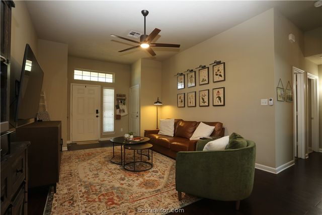 1069 Venice Drive, Bryan, TX 77808