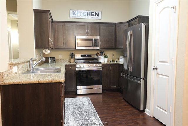 1069 Venice Drive, Bryan, TX 77808