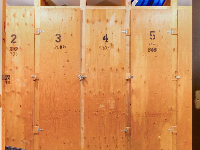 7211 Wolf Road 301A, Indian Head Park, IL 60525