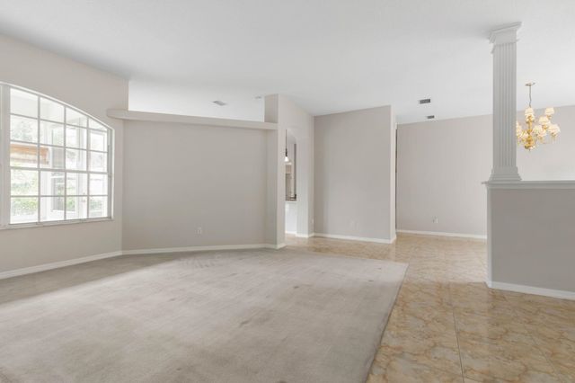 22 Ibis Ct, Palm Coast, FL 32137
