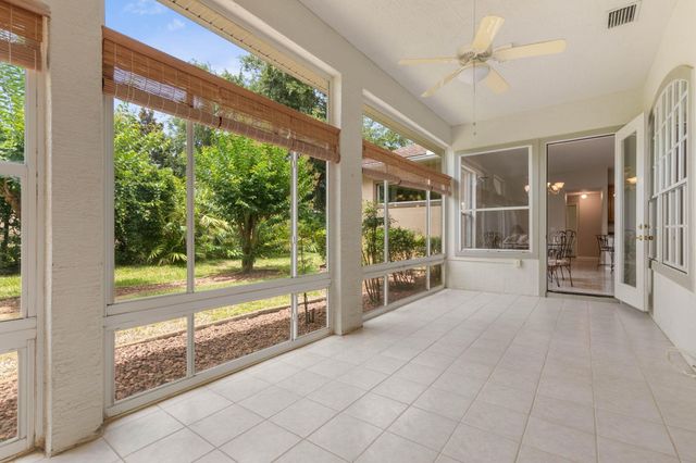 22 Ibis Ct, Palm Coast, FL 32137